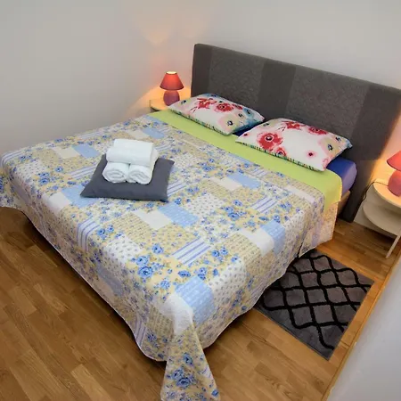 Krnic New Fiore Apartman *